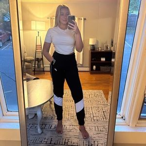 Black and white Nike jogger sweatpants size small